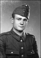 cca 1948 és 1960 között készült katonai portrék, a kiskunfélegyházi Marika fotó műterem hagyatékából...