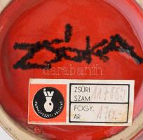 Zsóka jelzéssel: Retró vörös-fekete kaspó. Mázas kerámia, jelzett, az Iparművészeti Vállalat zsűri c...