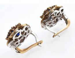 Ezüst(Ag) virágos fülbevalópár kék-fehér kövekkel kirakva, jelzett, d: 1,8 cm, bruttó: 6 g