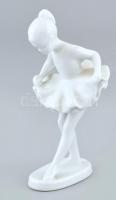 Hollóházi porcelán balerina, fehér mázas, jelzés nélkül, m: 14 cm