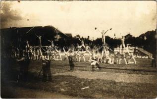 1913 Hajmáskér-Tábor, katonák tornászgyakorlata. photo (szakadás / tear)