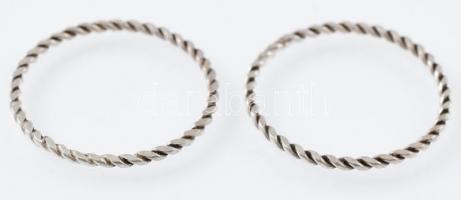 Ezüst(Ag) fonott gyűrű, 2 db, jelzés nélkül, méret: 51, nettó: 0,9 g