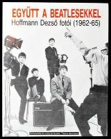 Együtt a Beatlesekkel. Hoffman Dezső fotói (1962-65). Szerk. és a könyvet tervezte: Pearce Marchbank. H.n., 1982, Berger Kft. Gazdag fekete-fehér képanyaggal illusztrálva. Kiadói papírkötés.