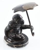 Esernyős majom, fém, jelzés nélkül, felirat: Emlék Oroszországból, 1943-44. kopott, m:6,5cm