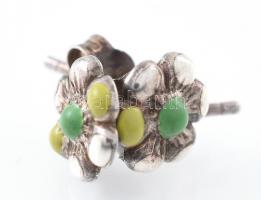 Ezüst(Ag) virágos fülbevalópár, jelzett, d: 1 cm, bruttó: 0,6 g