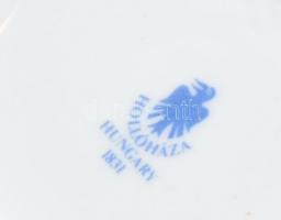 Hollóházi Szász Endre által tervezett mintával díszített váza, matricás, jelzett, kis kopásnyomokkal...