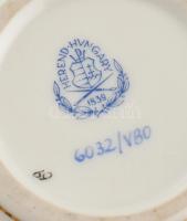 Herendi Viktória mintás bonbonier. Kézzel festett, jelzett, hibátlan. m: 7 cm, d: 9,5 cm