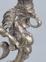 Asztali kínáló, díszes alpakka, pótolt üvegekkel, és szorítóval, apró csorbákkal 50x28x33cm