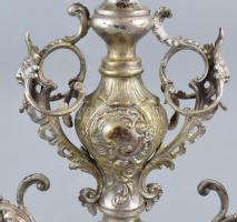 Asztali kínáló, díszes alpakka, pótolt üvegekkel, és szorítóval, apró csorbákkal 50x28x33cm