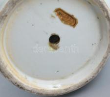 Régi kínai váza, mázalatti kobaltkékkel festett porcelán, jelzés nélkül, alján lyuk, kopott, vaspött...