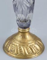 Ólomkristály váza, fém aljjal, apró csorba, m:26 cm