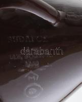 Retró zománcozott fém tésztaszűrő, d: 22,5 cm + budafoki tölcsér, kis sérülésekkel, d: 12 cm