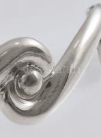 Ezüst(Ag) ívelt elemes karkötő, jelzett, h: 18 cm, nettó: 29,6 g