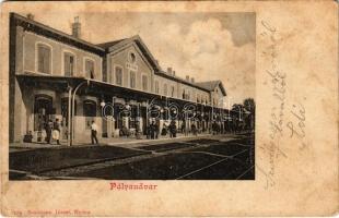 1900 Nyitra, Nitra; Pályaudvar, vasútállomás. Neumann József kiadása / railway station (fl)
