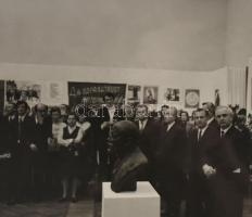 Szebellédi Géza (?-?) fotóművész, Losonczi Pál fotósa által készített 13 db fotó az 1972-es szovjet ...