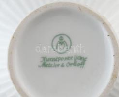 Metzler Orloff díszváza, porcelán, jelzett, kopásnyomokkal, m:12,5cm