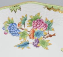 Herendi Viktória mintás 1db köretes tál, kézzel festett porcelán, jelzett, kopásnyomokkal. d:25cm