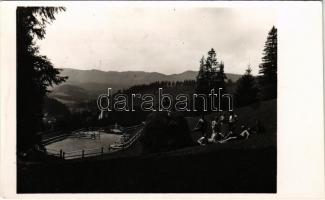 1943 Borszék, Borsec; napfürdő. Heiter György fényképész eredeti felvétele és kiadása / sunbathing