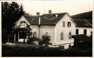 Bad Gleichenberg (Steiermark), villa. Photo u. Verlag F. Wurm (cut)