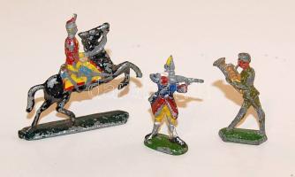 3 db ólomkatona / 3 lead soldiers