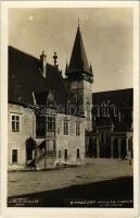 Bártfa, Bardiov, Bardejov; Római katolikus templom és a múzeum (régi városháza) / Catholic church, museum (old town hall)