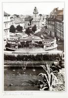 cca 1960-1970 Gotha. 20 fekete-fehér fotót tartalmazó egészvászon mappa, kopott borítóval