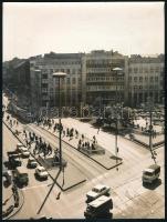 cca 1970 Budapest, Blaha Lujza tér, fotó, sarkán törésnyom, 17,5×23,5 cm