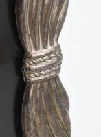 Díszes, üvegezett fém keret. Asztalra is állítható 27x32 cm