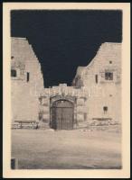 cca 1920-1930 Budapest, Citadella esti világításban, művészfólián keresztül készült fotó, 18×13 cm
