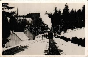 1941 Kommandó, Komandó, Comandau; iparvasút télen. Lichtenstein Henrik kiadása / industrial railway in winter (EK)