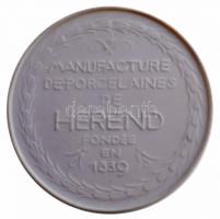 DN "Emlék a herendi porcelángyárból, mely 1839-ben alapíttatott" bisquit porcelán plakett ...