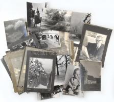 cca 1930-1940 Kb 50 db vegyes fénykép, benne sok erdélyi fotó részben albumra ragasztva . 24x16 cm