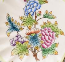 Herendi Viktória mintás kagyló formájú tálka. Kézzel festett, jelzett, kopással. 11 cm