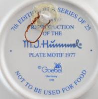 Goebel / Hümmel tálka, 2db, festett, fajansz, apró kopás, jelzett, m: 8 cm