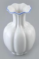 Zsolnay fehér mázas porcelán, bordás váza. Jelzett, kis kopással m: 15 cm