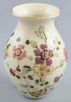 Zsolnay porcelán pillangómintás váza, kézzel festett, jelzett, egészen apró mázhibával, m: 12,5 cm