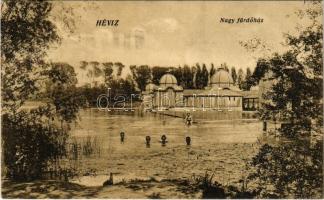 1922 Hévíz, Nagy fürdőház, fürdőzők. Sujánszky József kiadása (gyűrődés / crease)