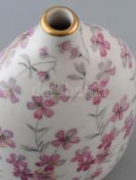 Zsolnay virágmintás porcelán váza, jelzett, kopott, m:11cm