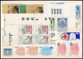 22 db magyar levélzáró és támogatói bélyeg + 5 db Nemzeti színházért adománybélyeg