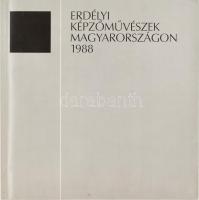 Erdélyi képzőművészek Magyarországon 1988. H.n., 1988, k.n.. Magyar, angol és német nyelven. Fekete-fehér képekkel, többek közt Borgó György Csaba, Elekes Károly, Jovián György műveinek reprodukcióival illusztrált katalógus. Kiadói papírkötés.