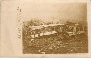 Italienisches Caproni 1915-1917. Abgeschossen in September 1916 / WWI Austro-Hungarian K.u.K. military, shot down Italian military aircraft. photo