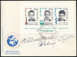 Vlagyimir Komarov (1927-1967), Konsztantyin Feoktyisztov (1926-2009) és Borisz Jegorov (1937-1994) orosz űrhajósok aláírásai lengyel emlékborítékon /  Signatures of Vladimir Komarov (1927-1967), Konstantin Feoktistov (1926-2009) and Boris Yegorov (1937-1994) Russian astronauts on Polish envelope