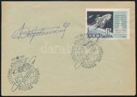 Georgij Dobrovolszkij (1928-1971), orosz űrhajós aláírása lengyel emlékborítékon /  Signature of Georgiy Dobrovolskiy (1928-1971) Russian astronaut on Polish envelope