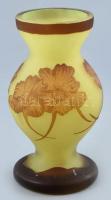 Gallé típusú / jellegű váza, formába fújt, kopásnyomokkal, m:15cm