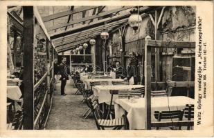 1910 Budapest VI. Waltz György Vendéglője a Kéményseprőhöz, étterem kertje, pincérek. Aréna út 106. (ma Dózsa György út)