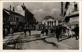 1941 Nagyvárad, Oradea; Bémer tér, villamos, színház, Kávéház, Czira, Neumann és Apollo üzletek / square, theatre, tram, shops