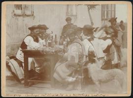 cca 1900 Marhapásztorok és juhászok kocsmában és ebéd közben. 2 db keményhátú fotó angolul feliratoz...