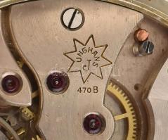 Junghans zsebóra. Fém tokos, plexi elszíneződött de egyébként szép, működő állapotban d: 50 mm