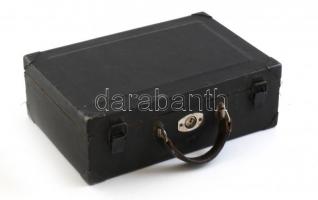 Szovjet mikroszkóp komplett készlet, tartozékokkal, hordtáskával. 30x21 cm