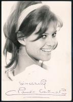 cca 1960 Claudia Cardinale (1938- ) tunéziai születésű olasz színésznő fotója sokszorosított aláírással, 14,5x10,5 cm